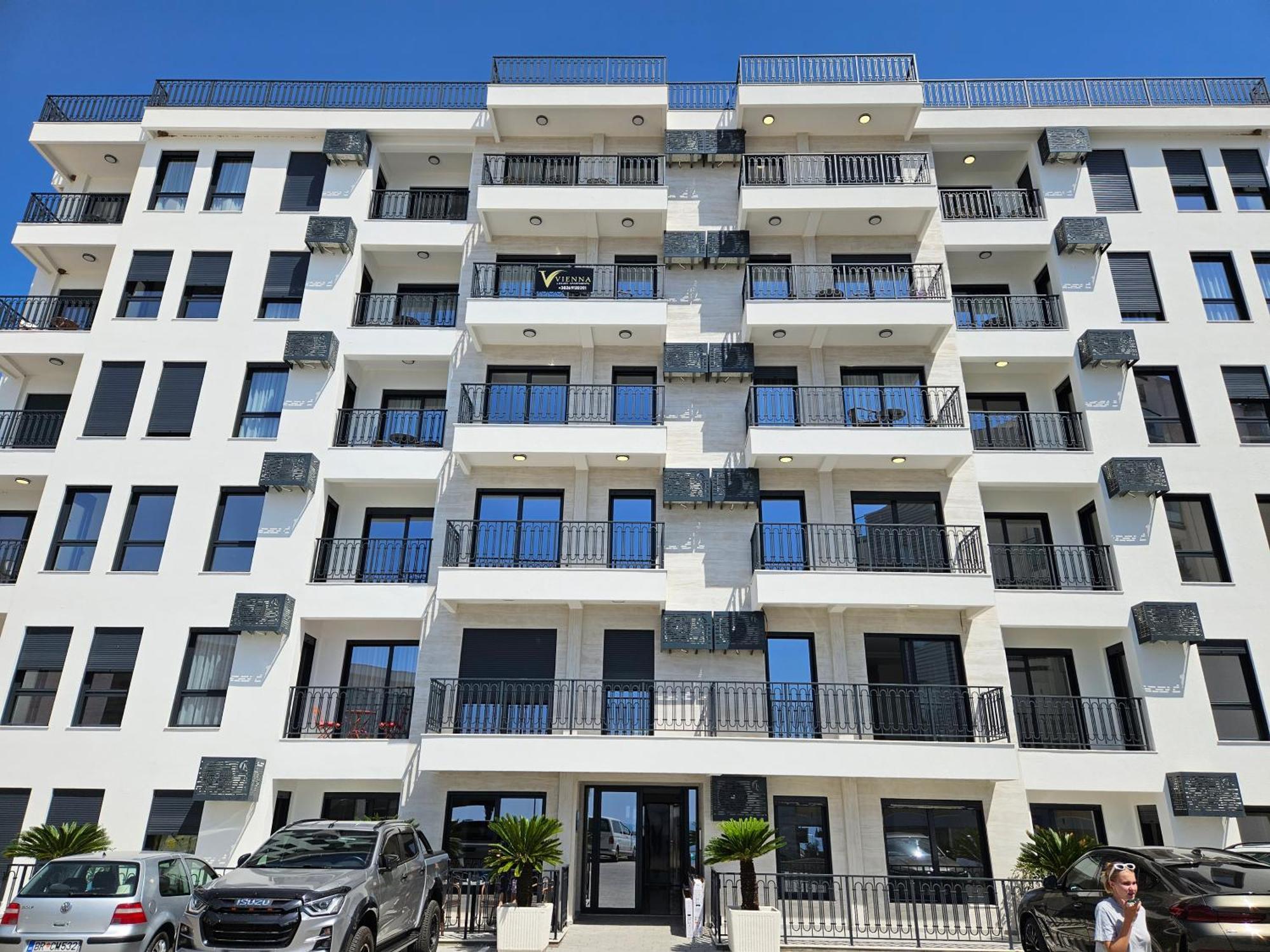Vienna Luxury Apartments Dobra Voda Εξωτερικό φωτογραφία
